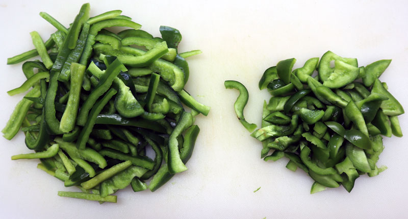 sliced green bell peppers